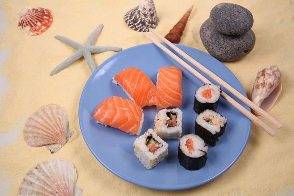 Японская кухня рыба и морепродукты