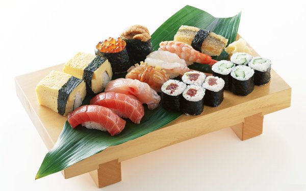 Вкусный ужин суши