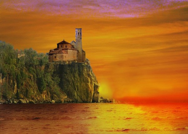 Замок на скале остров Ардмор Ирландия