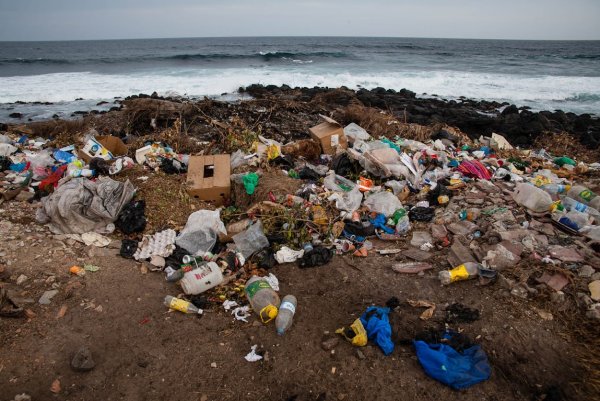 Уборка мусора в океане