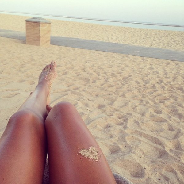 Ножки девушек на море