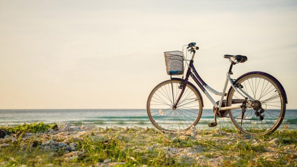 Велосипед на фоне природы