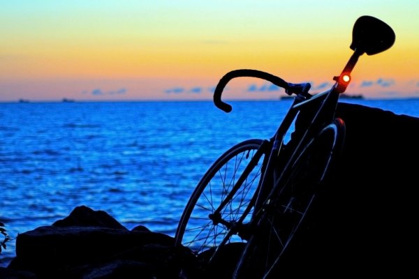 Велосипед море