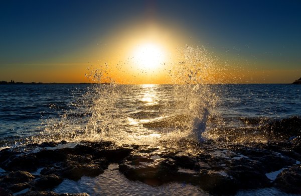 Море волны солнце