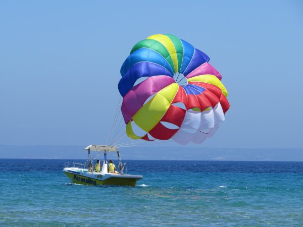 Девочка и море