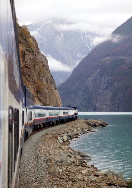 Rocky Mountaineer поезд