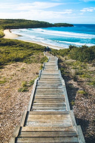 Пустынный пляж