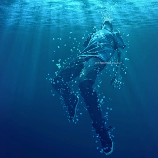 Тонущий человек