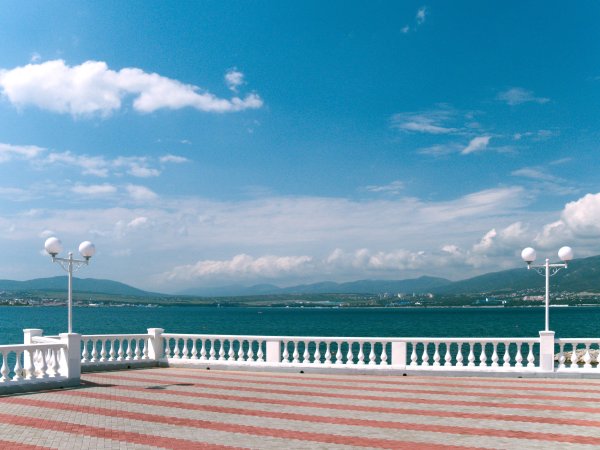 Геленджик море набережная
