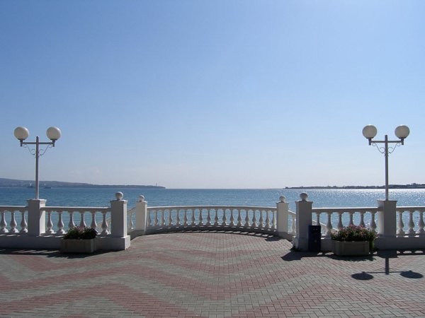 Лоо Центральная набережная