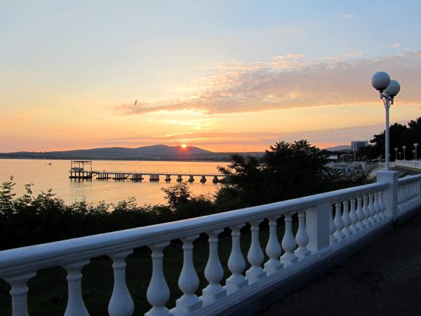 Одесса Пирс