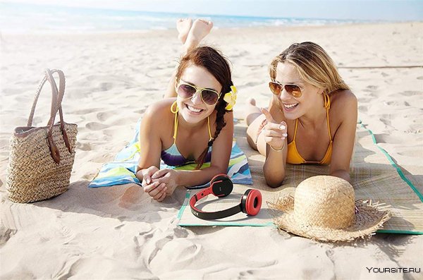 Люди на пляже