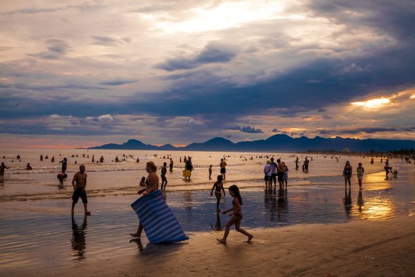 Пляж море люди