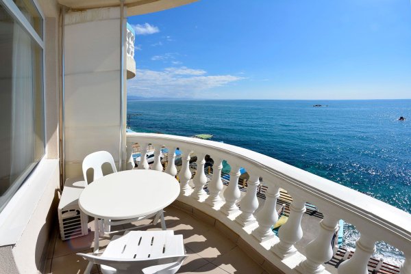 Апартаменты Утес Крым Алушта