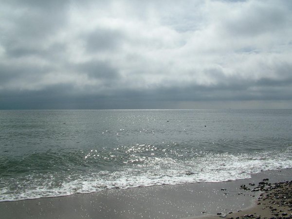 Море пасмурно