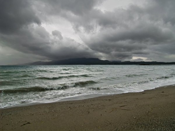 Море пасмурно