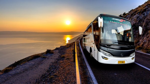 Автобусом к морю