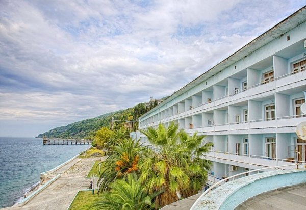 Пансионат Кавкасиони Гагра