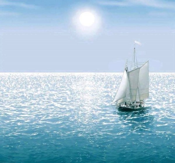 Пароход в море