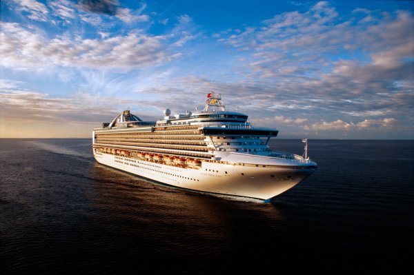 Thomson круизный лайнер