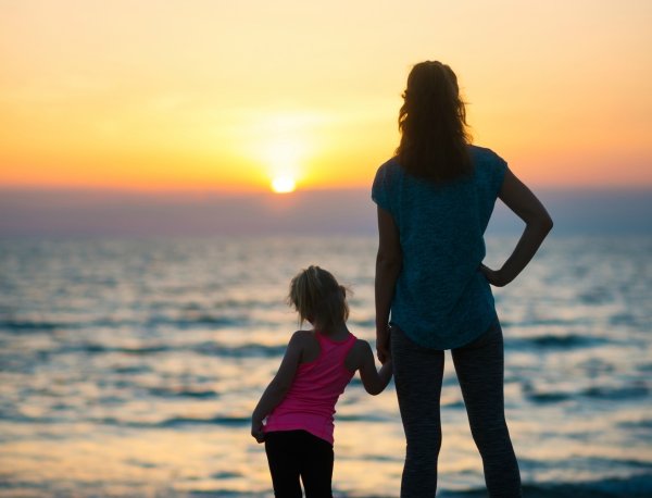 Девочка и море