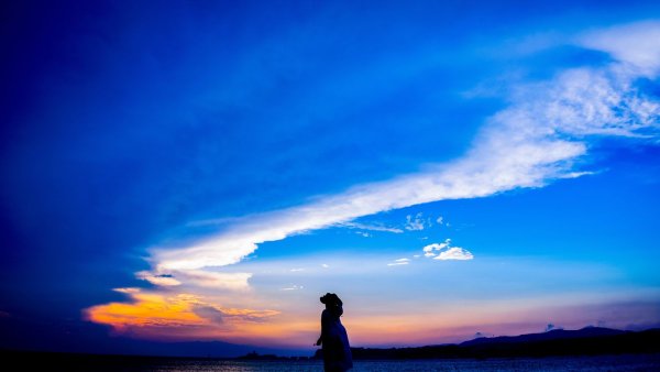 Девушка на закате