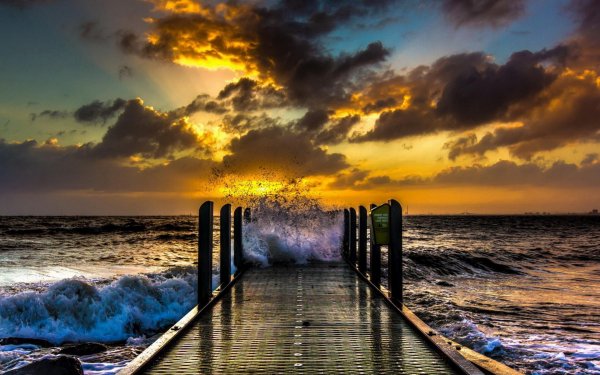 Море вертикально