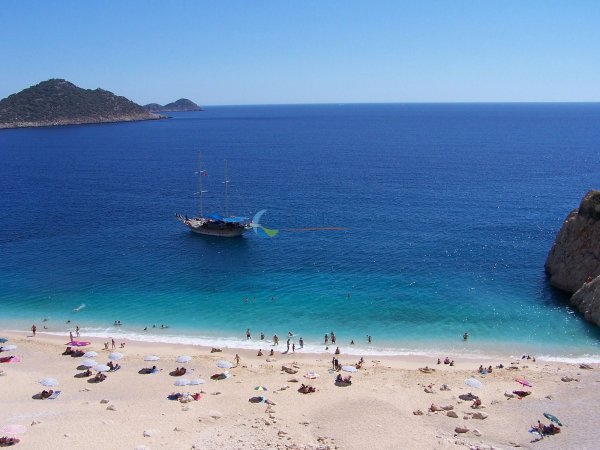 Средиземное море пляж Клеопатра