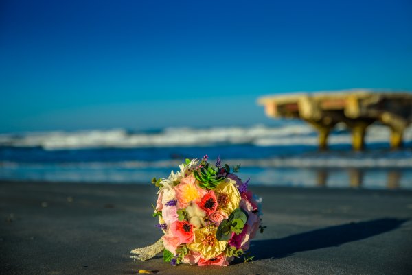 Букет и море
