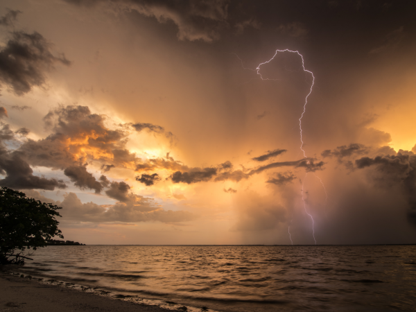 Гроза на закате