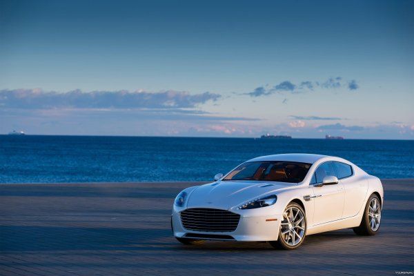 Aston Martin rapide s