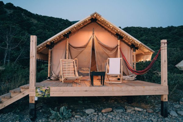 Глэмпинг доброе Утриш