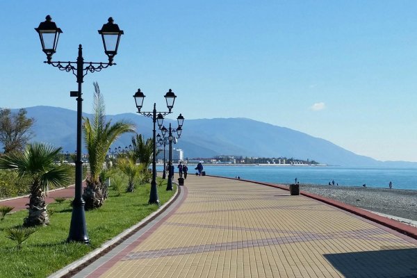 Имеретинская набережная в Адлере