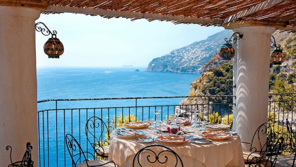 Италия Позитано вид с террасы на море