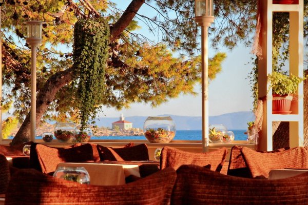 Ресторан с видом на море