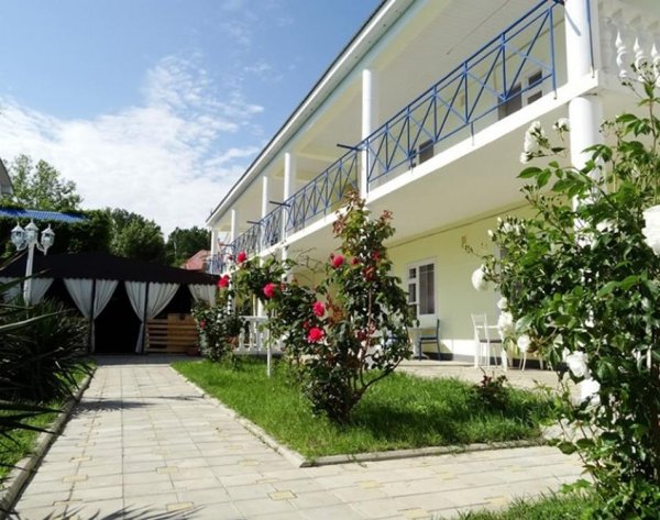 Пляж отеля Эмеральд Анапа