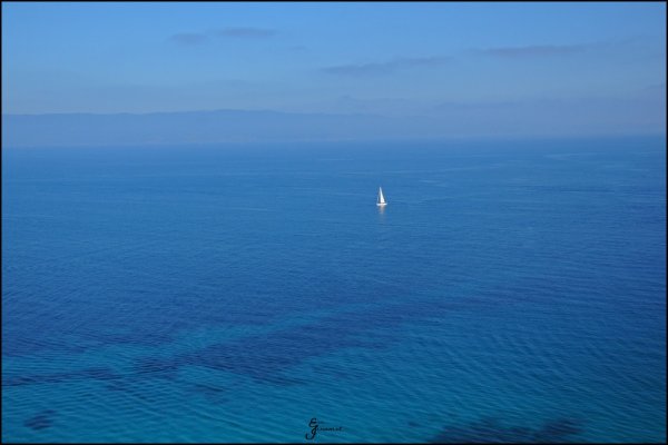 Море Горизонт вдали