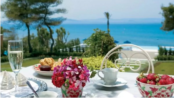 Цветы море завтрак