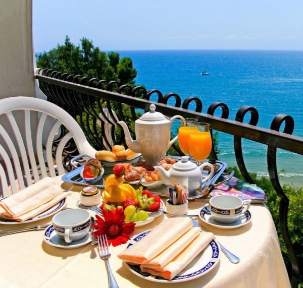 Утро на море