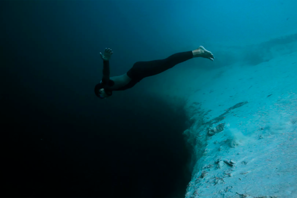 Тонущий человек