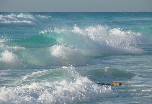 Бирюзовое море