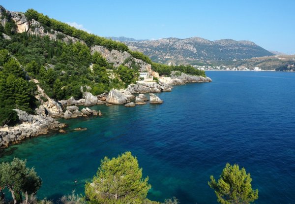 Ксамиль Албания