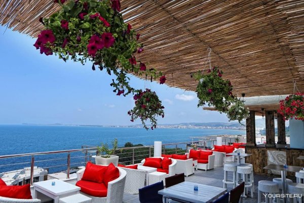 Ксамиль Албания