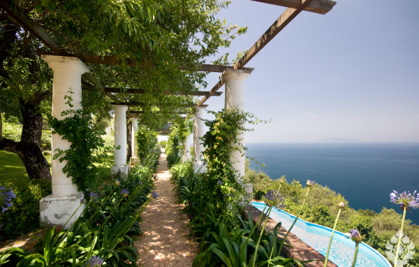 Вилла у Средиземного моря Италия