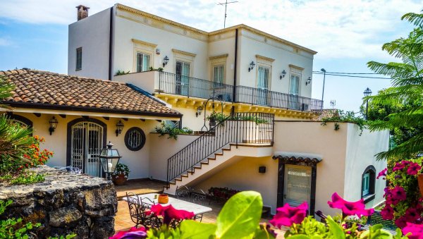 Италия домики Сицилия