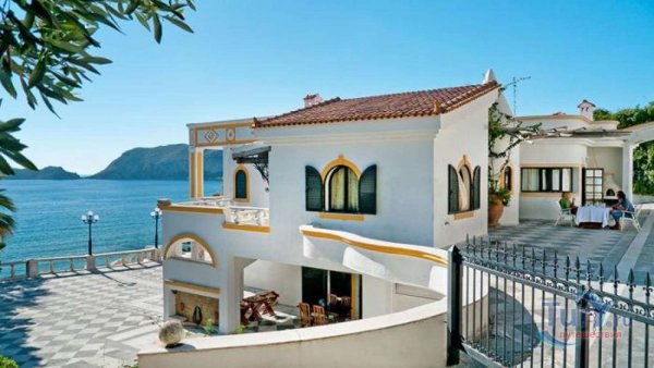 Вилла Антусса Палеокастрица