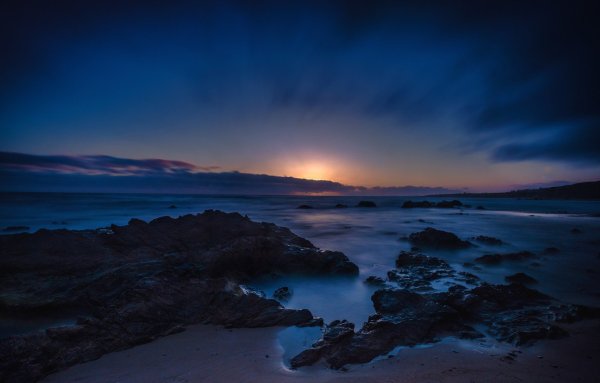 Океан ночью