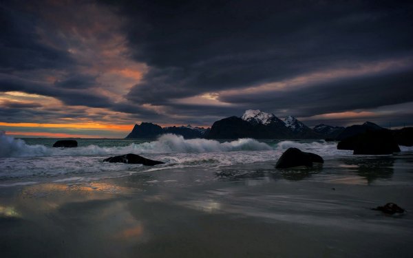 Ночь в море