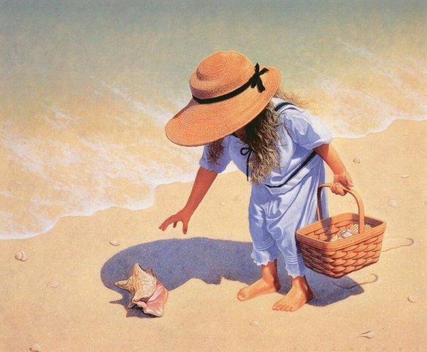 Девочка собирает ракушки