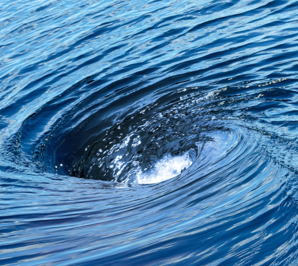 Голубая дыра в Белизе водоворот